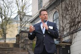 1480566_10151769235901806_2027585241_n